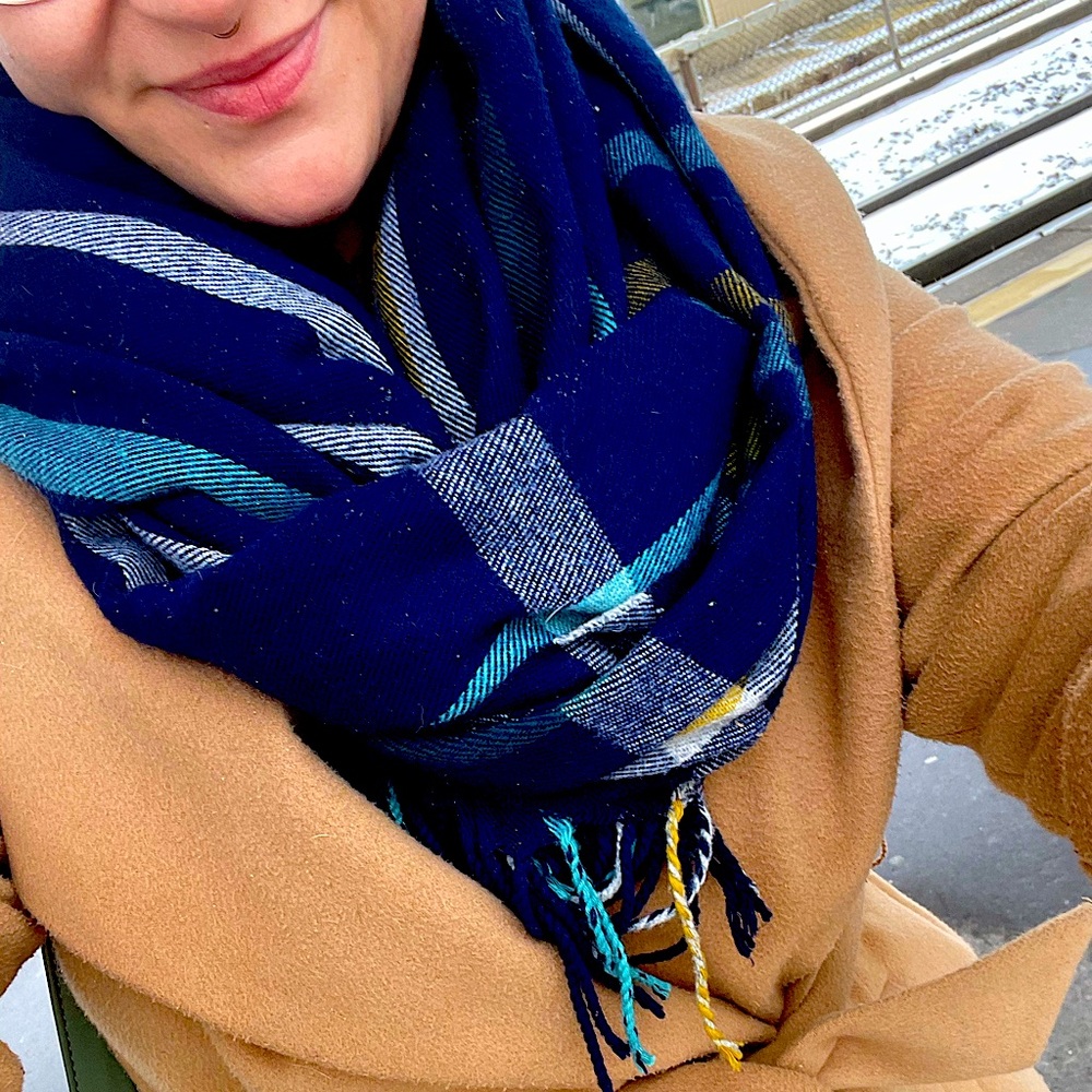 Meet your Posher, Mahoganie
